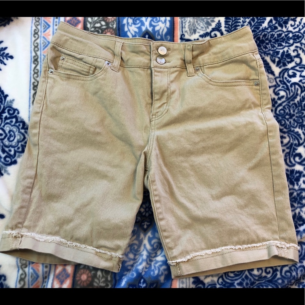 Khaki Mid-thigh Length Shorts